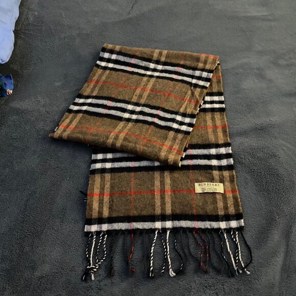 BURBERRY scarf 100% authentic brown check lambswool pre owned - Picture 6 of 8